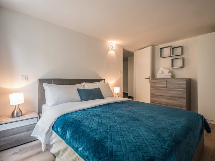 Exclusive holiday letting on the French Rivera - Bedroom