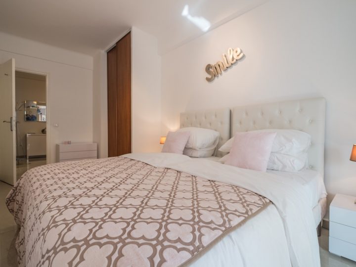 Holiday homes Nice - Bed