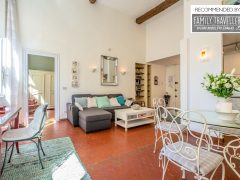 5 Star holiday lets on the French Rivera - living area
