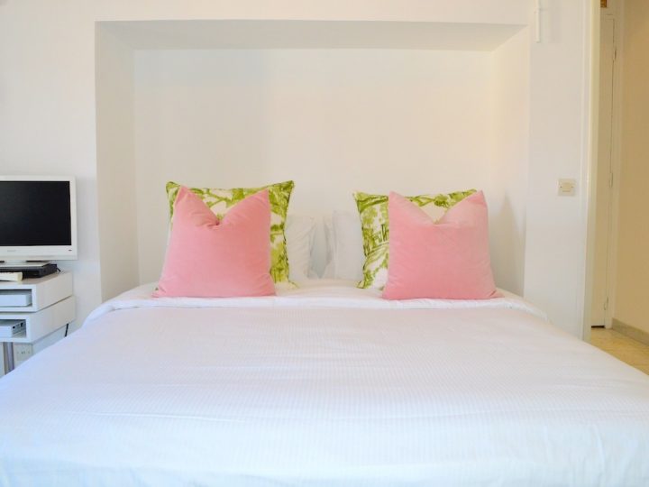 Luxury holiday letting on the French Rivera - Giselle bedroom
