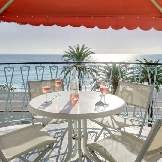 Luxury holiday rentals on the French Rivera - Outside table looking onto Promenade des Angalis