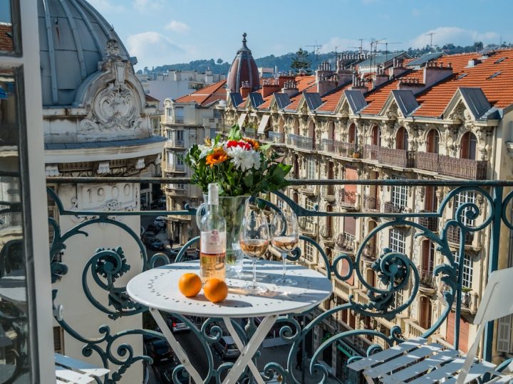 Exclusive holiday lets on the French Rivera - wine on balcony table