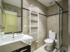 Holiday houses on the French Rivera - Bathroom
