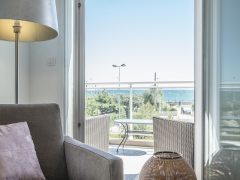 Exclusive holiday houses Antibes - Balcony doors sea view
