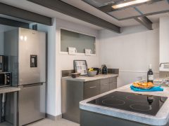 Exclusive holiday lets on the French Rivera - Kitchen