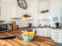 Luxury holiday rentals on the French Rivera - Fruit bowl on kitchen worktop