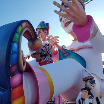 Holiday Lets on the French Riviera - Carnival float