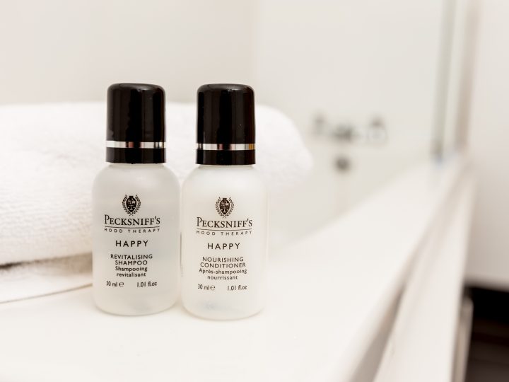 Exclusive holiday rentals Kerry - Toiletries close up