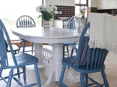 Holiday homes Dingle - Dining table and chairs