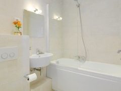 Luxury holiday rentals on the French Rivera - Bathroom