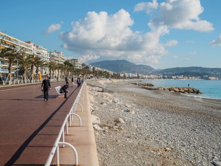 Holiday rentals on the French Rivera - Promenade des Anglais