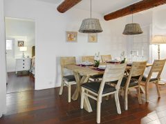 Luxury holiday letting on the French Rivera - Dining table
