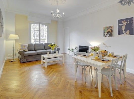 Holiday Letting on the French Rivera - Living area