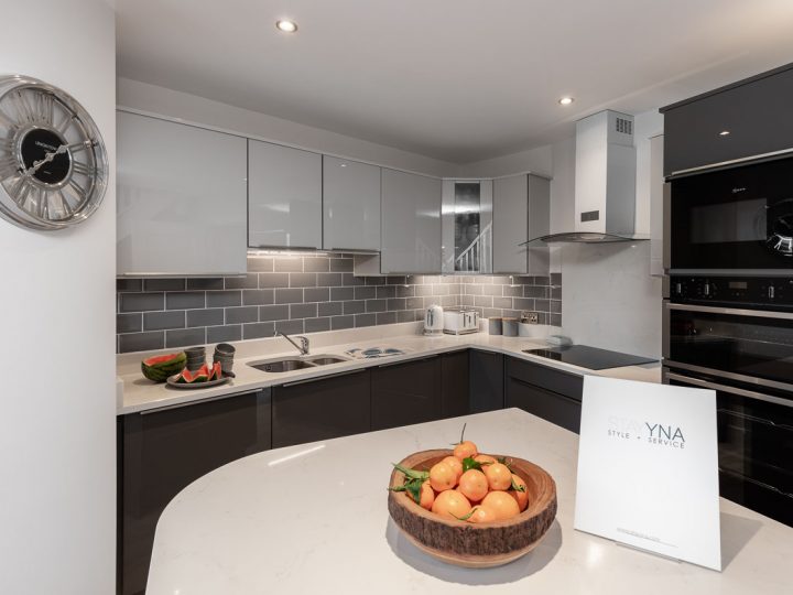 Holiday cottages Ireland - Kitchen island