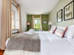 Exclusive holiday rentals on the Wild Atlantic Way - Master bedroom