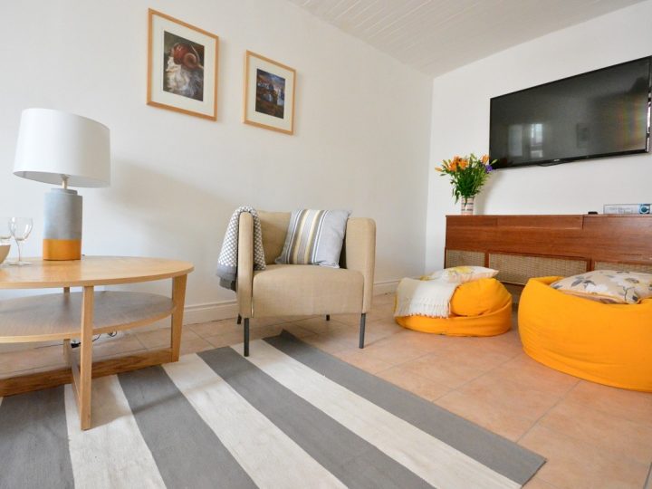 5 Star Holiday Lets on the Wild Atlantic Way - Tv area