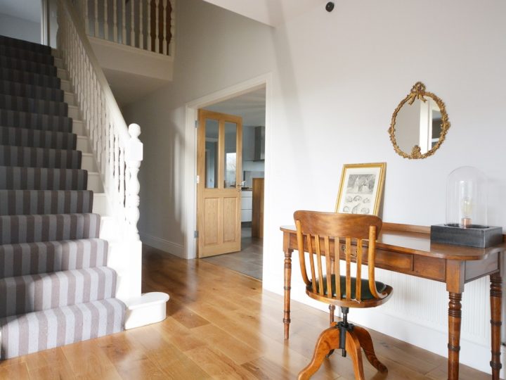 Holiday cottages Wild Atlantic Way - Hallway and stairs