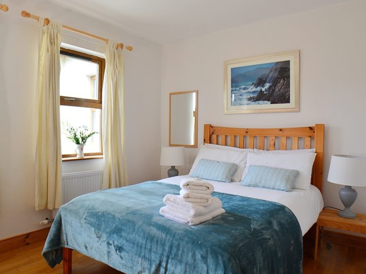 Exclusive holiday rentals on the Wild Atlantic Way - Double bed