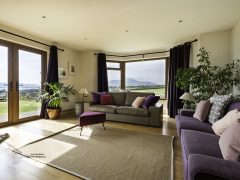 Exclusive holiday rentals on the Wild Atlantic Way - Lounge area