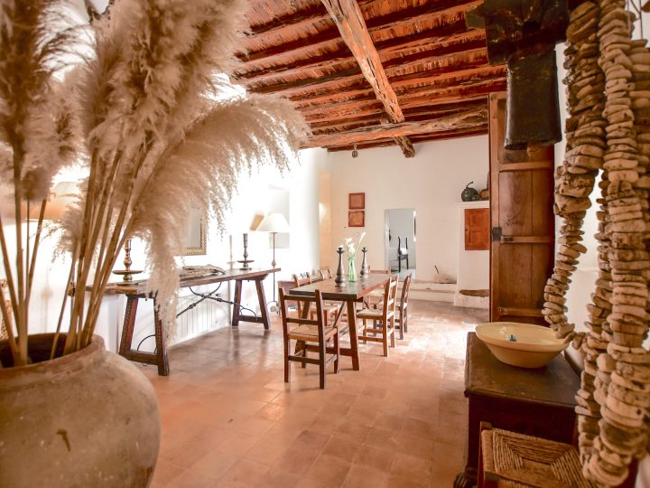 Holiday Letting Ibiza - Dining area