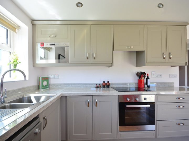 Exclusive holiday cottages Kerry - Kitchen