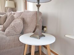 Holiday rentals Kerry - Lamp on table
