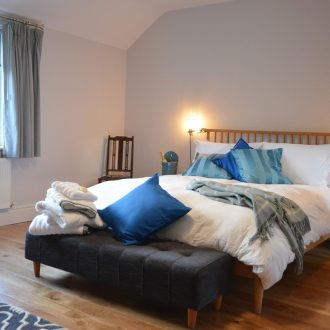 Holiday cottages Ireland - Blue bedroom