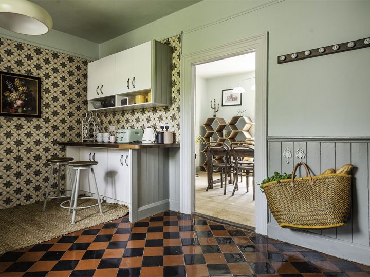 Holiday rentals Ireland - Kitchen into Diner