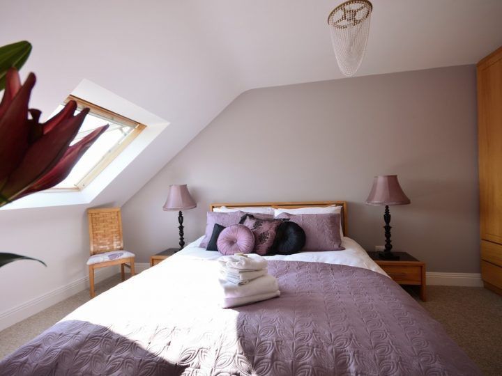 Holiday cottages Ireland - Double bedroom