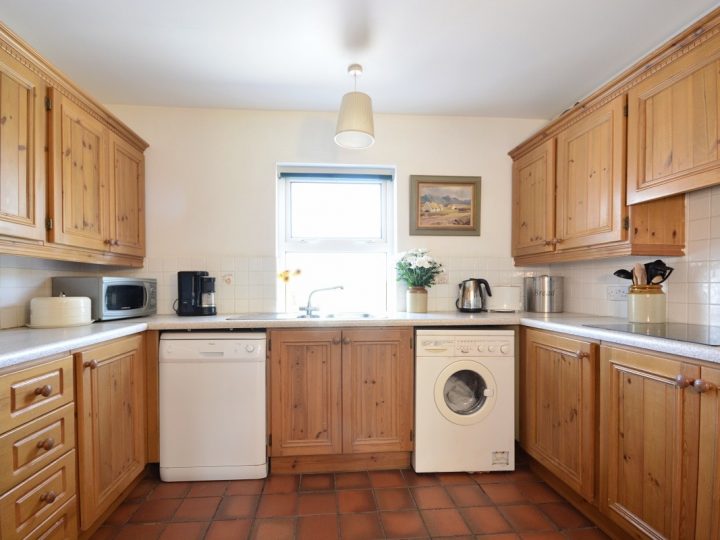 6 Star Holiday Lettings on the Wild Atlantic Way - Kitchen