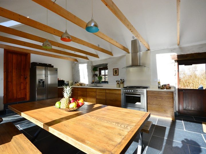 Holiday Letting on the Wild Atlantic Way - Kitchen Diner