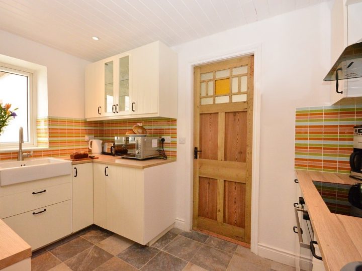 Holiday Homes Ireland - Kitchen