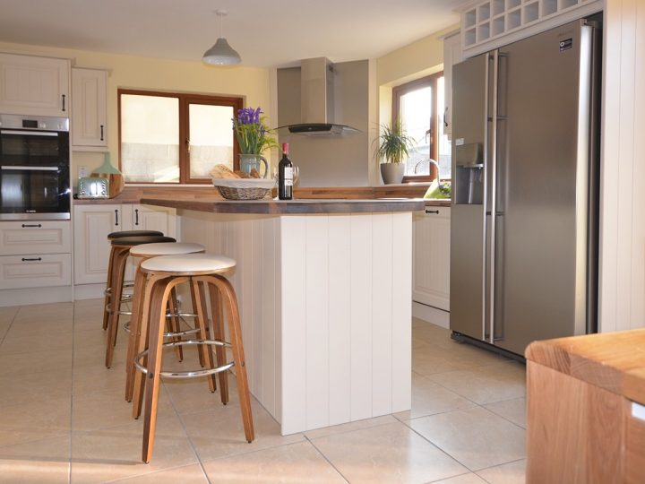 Exclusive holiday rentals on the Wild Atlantic Way - Kitchen island