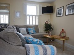 Holiday Homes Wild Atlantic Way - Living area