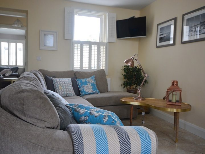 Holiday Homes Wild Atlantic Way - Living area