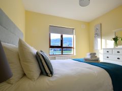 Exclusive holiday cottages Kerry - Bedroom view