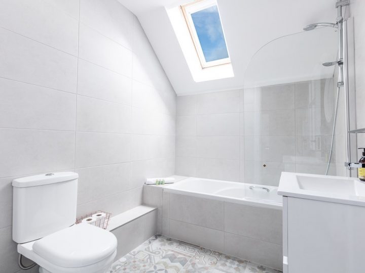 Luxury Holiday Homes Ireland - Bathroom