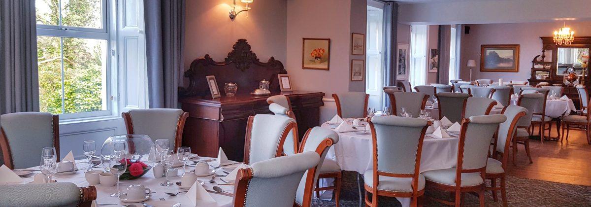 Holiday cottages Ireland - Glenbeigh hotel dining area