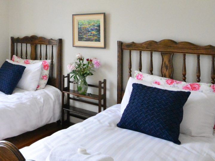 Holiday rentals Wild Atlantic Way - Twin bed close up