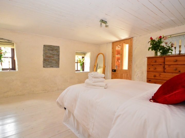 Holiday Homes Ireland - Bedroom