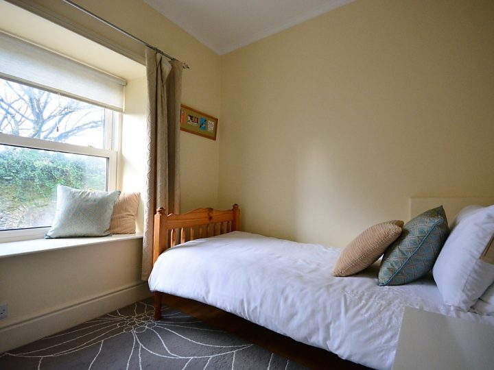 Holiday Homes Wild Atlantic Way - Single bedroom