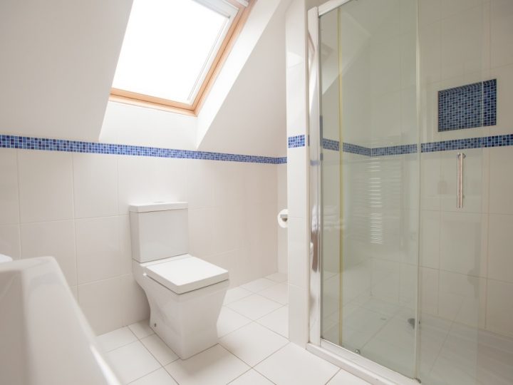 5 Star Holiday Lets on the Wild Atlantic Way - Shower