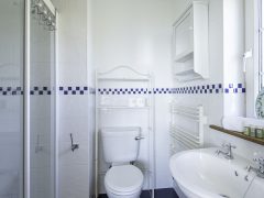 Holiday Lets on the Wild Atlantic Way - Ensuite bathroom