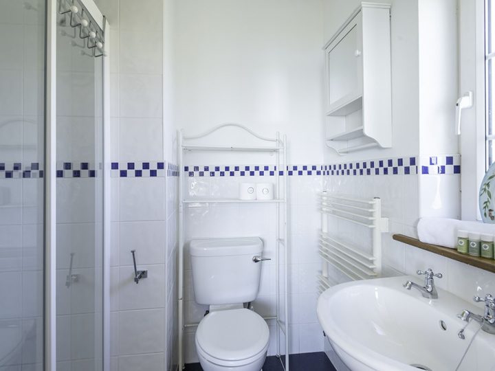Holiday Lets on the Wild Atlantic Way - Ensuite bathroom
