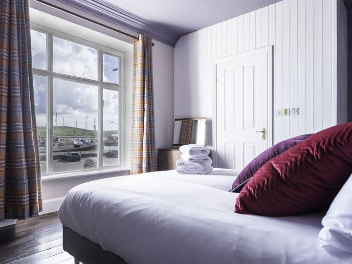 6 Star Holiday Lettings on the Wild Atlantic Way - master bedroom