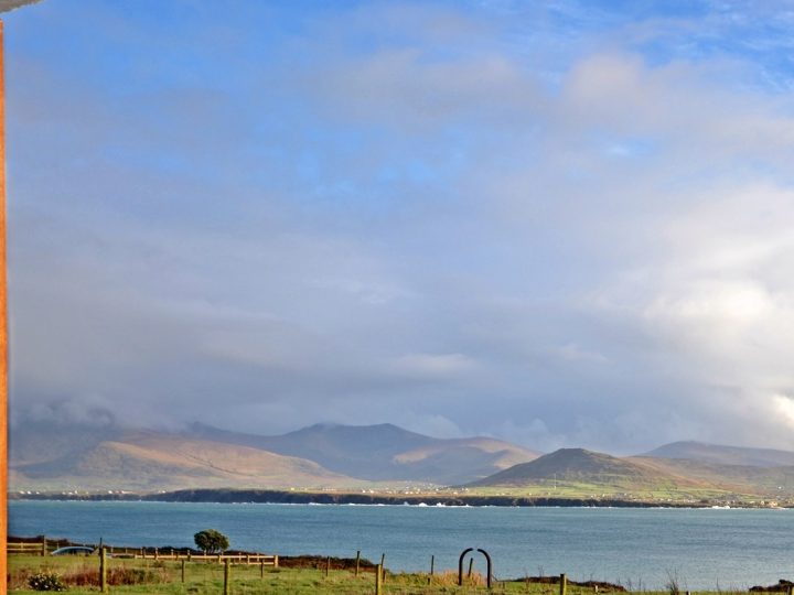 Holiday cottages Dingle - Sea view