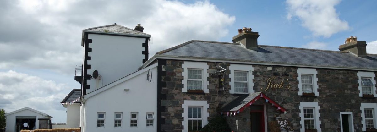 Exclusive holiday rentals Kerry - Jack’s Coastguard Restaurant exterior