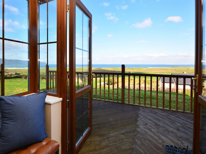 Maisons de vacances exclusives Kerry - vue sur la mer par la porte arrière