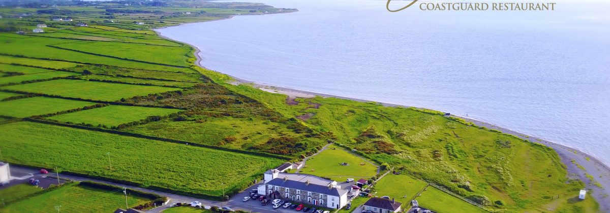 Holiday houses Kerry - Jacks coastguard restaurant aerial shot