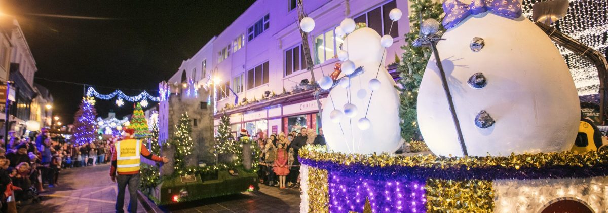 Holiday Homes Wild Atlantic Way - Christmas parade Killarney